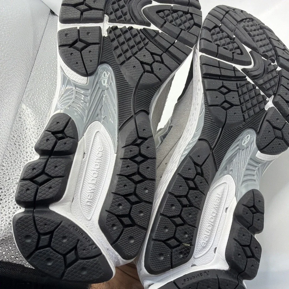 New Balance Classics M2002RST Grey Grey. Men's 9, Women's‎ 10.5. New In Box.